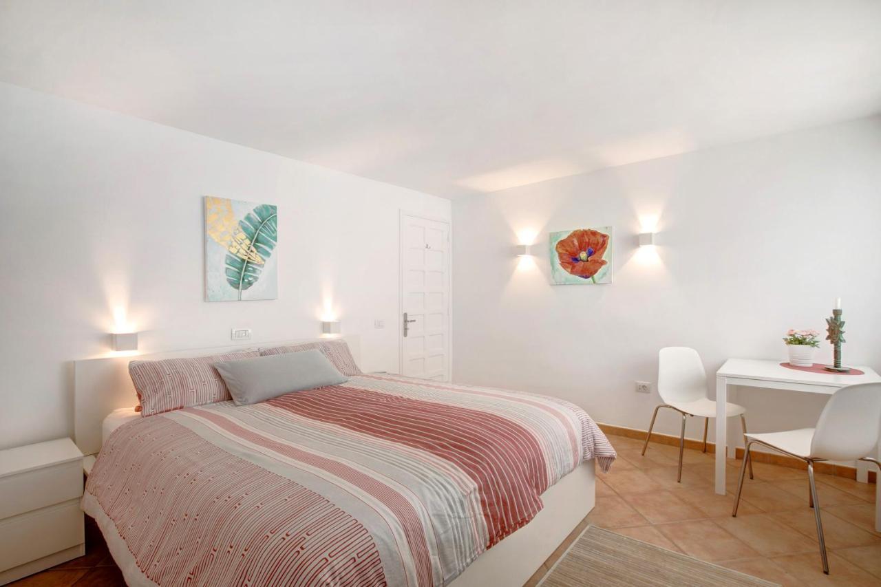 Apartment Seaside 로스 레알레호스 외부 사진